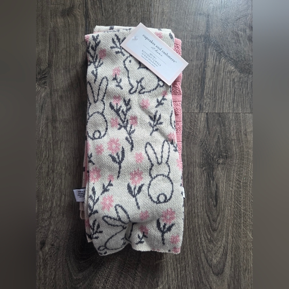 Cupcakes & Cashmere Kitchen Towels - Set Of 3 100% Cotton NWT